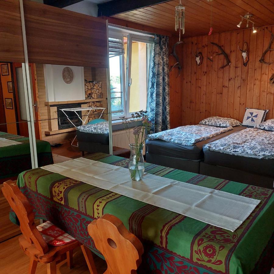 Kreativ Apartment Karlovy Vary Luaran gambar