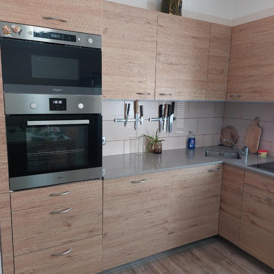 Kreativ Apartment Karlovy Vary Luaran gambar